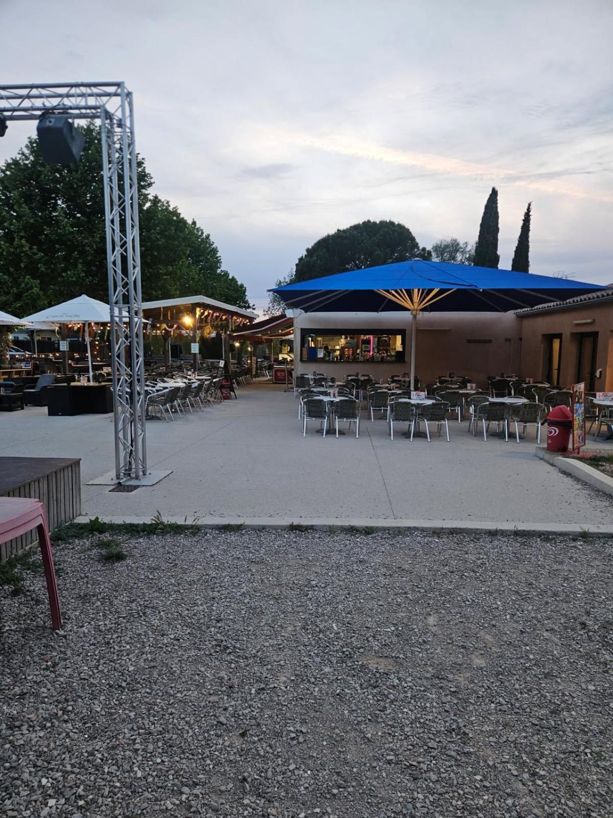 Mobil-Home 6 Personnes Cadenet Bagian luar foto
